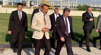 Samsun Çarşamba OSB'de Kritik Toplantılar: Vali Tavlı, Yatırımları Yerinde İnceledi