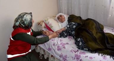 Bakan Mahinur Özdemir Göktaş: “Toplam 5,3 milyar lira Evde Bakım Yardımı’nı hesaplara yatırdık”