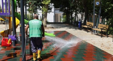Canik'te Parklar Bakımlı ve Tertemiz