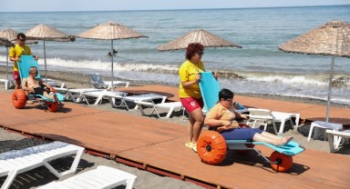 Samsun'da Örnek Proje! Engelsiz Plaj ve Engelsiz Kafe Hizmete Açıldı