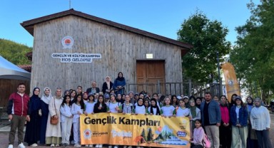 Gençler Hem Eğleniyor Hem Öğreniyor: Samsun'da Petek Genç Etkinliklerine Yoğun Katılım