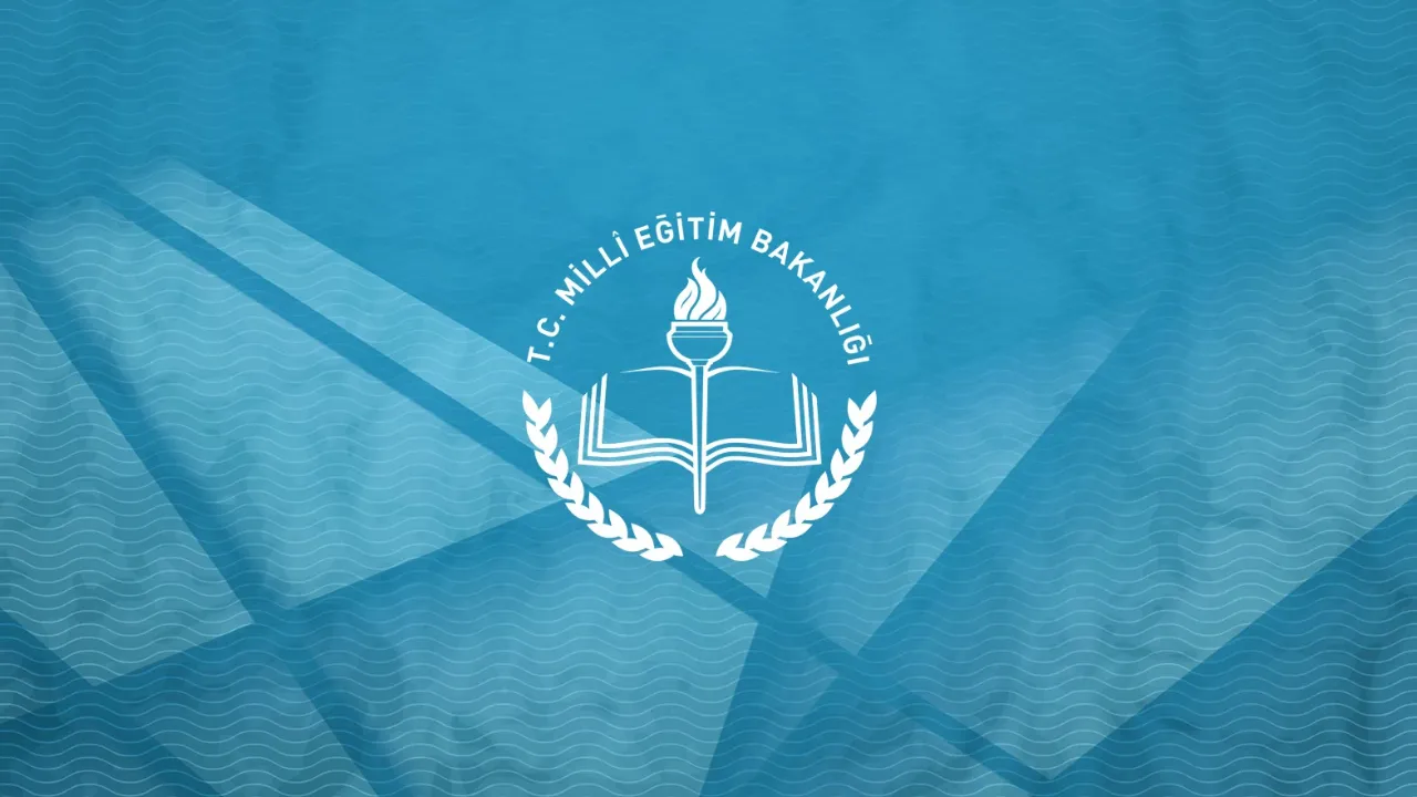 Milli Eğitim’den Yeni Karar! Okullarda Forma Zorunluluğu Geri Geliyor
