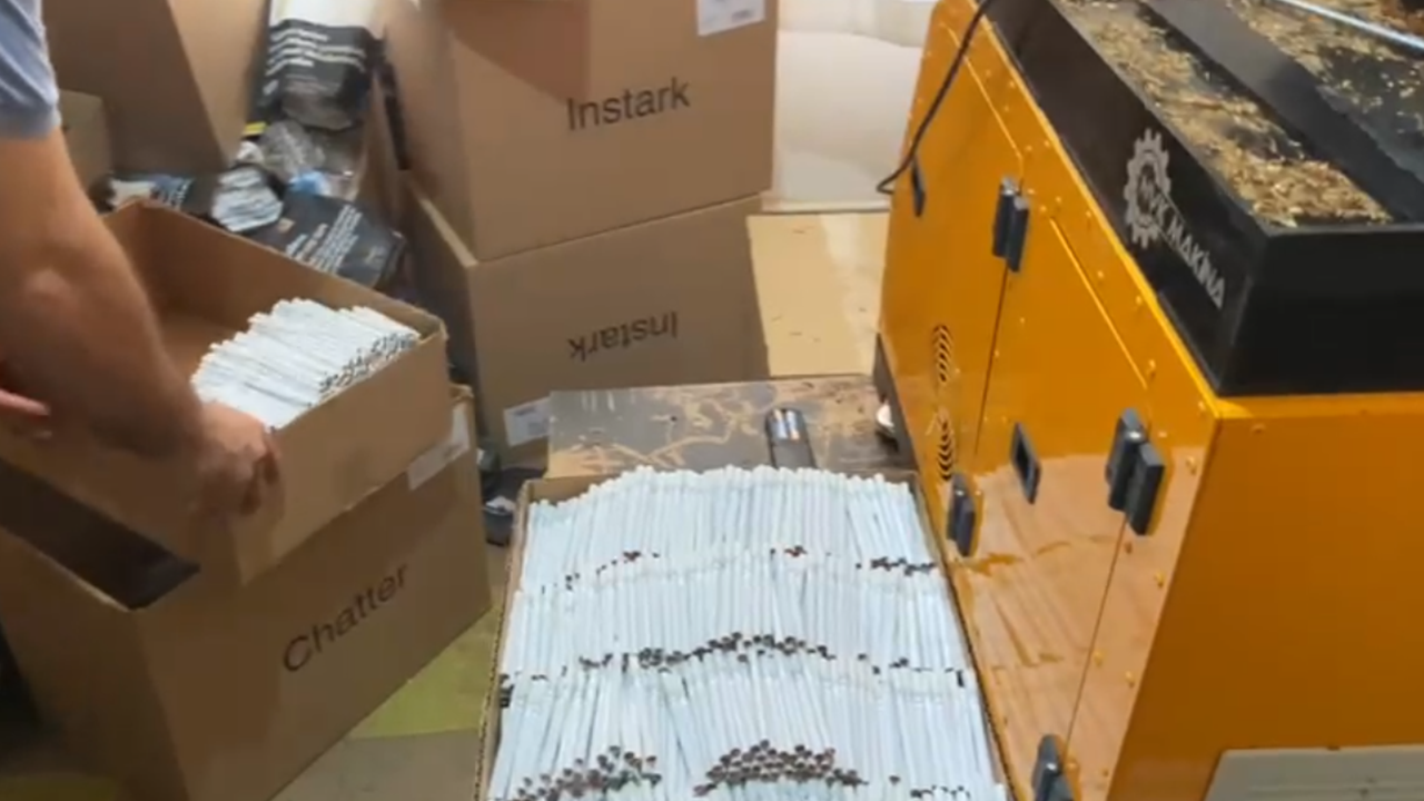 Samsun'da Kaçak Sigara Operasyonu! 48 Bin Makaron Ele Geçirildi