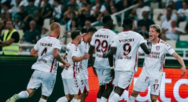 Samsunspor, Avrupa’da İlk Maçtan Mağlubiyetle Ayrıldı! Panathinaikos 2-1 Samsunspor