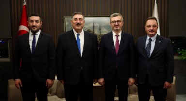 TİMBİR Heyetinden İletişim Başkanı Burhanettin Duran'a Ziyaret