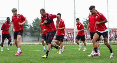 UEFA Play-Off Öncesi Samsunspor’da Yoğun Tempo!