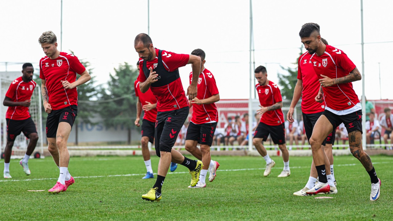 UEFA Play-Off Öncesi Samsunspor’da Yoğun Tempo!
