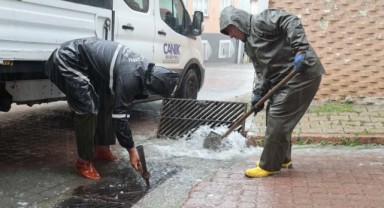 Canik Belediyesi'nden Sağanak Yağışa Karşı Etkin Mücadele