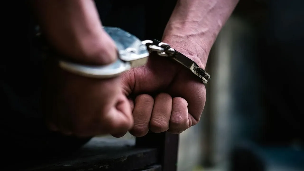Samsun Alaçam’da Ruhsatsız Silah Operasyonu: 2 Tabanca Ele Geçirildi