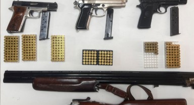 Samsun'da Bafra’da Eş Zamanlı Baskın! Çok Sayıda Ruhsatsız Silah ve Mühimmat Ele Geçirildi