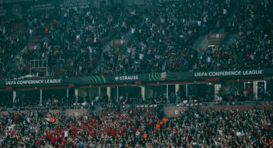 19 Mayıs Stadyumu’nda Kırmızı-Beyaz Fırtına! Tek Ses, Tek Yürek