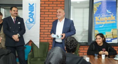 Başkan Sandıkçı Gençlerle Buluştu