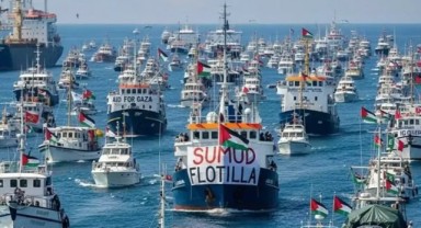 Mikeno Gemisi Gazze Sularına Girdi