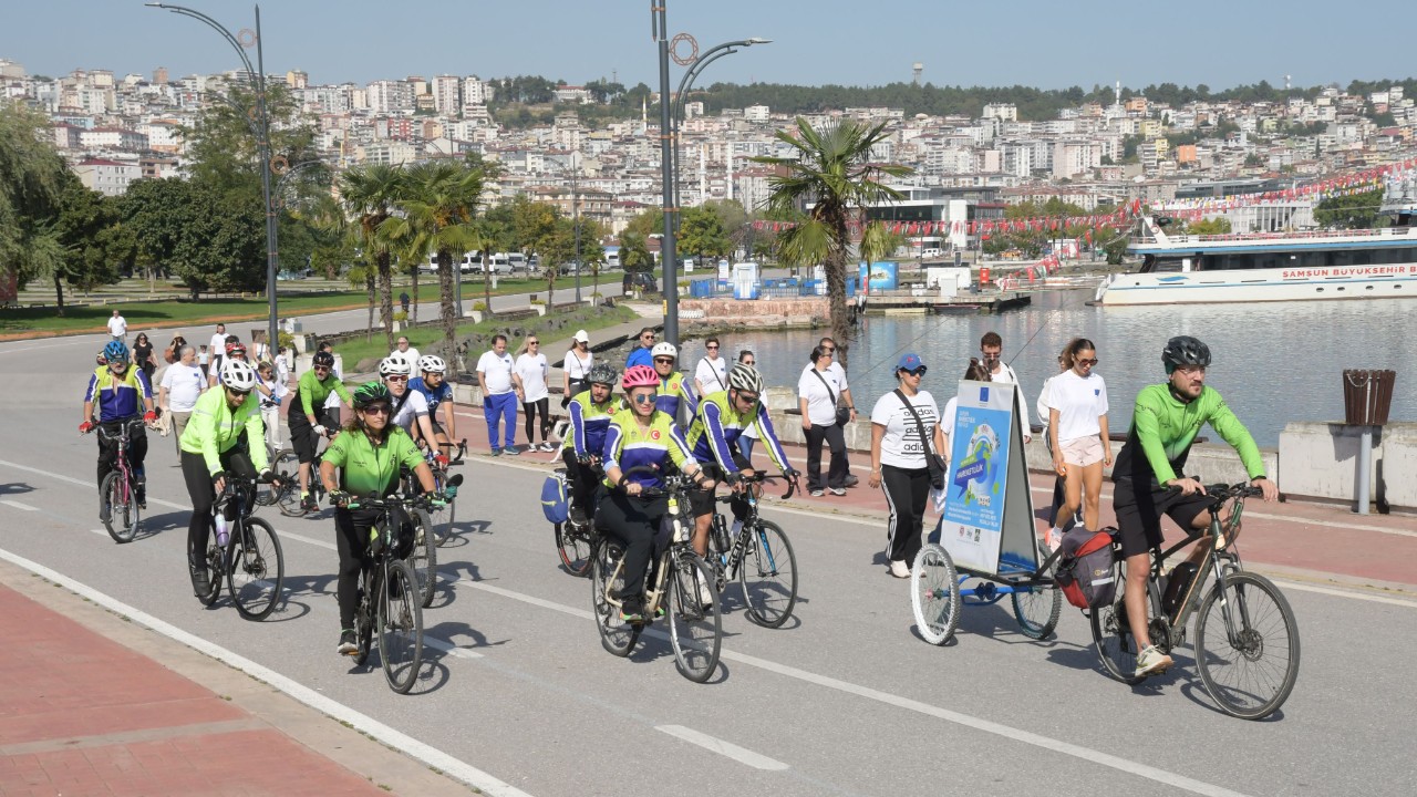 Samsun’da Adımlar Farkındalık İçin Atıldı: “Bir Adım At, Fark Yarat” Etkinliği Yoğun İlgi Gördü