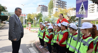 Samsun'da Minikler Hem Eğleniyor Hem Trafik Öğreniyor