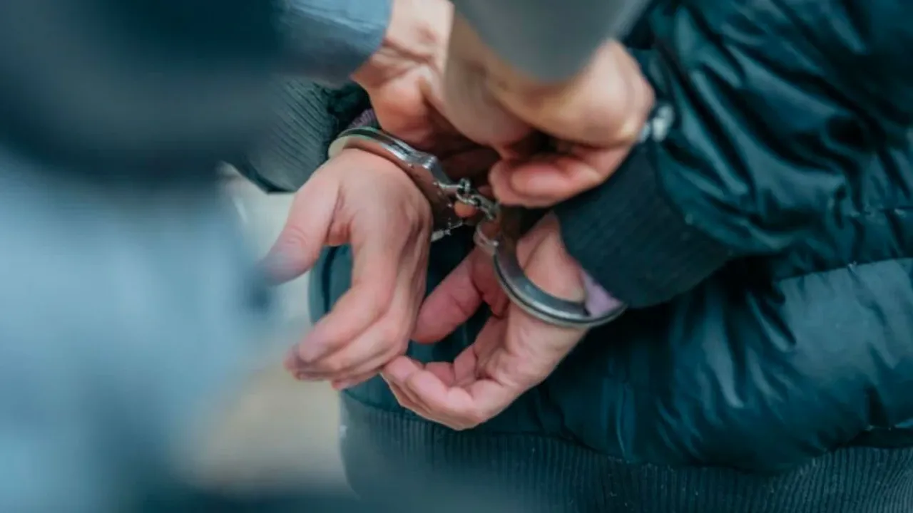 Samsun'da Uyuşturucu Baskını! Binlerce Sentetik Ecza Ele Geçirildi