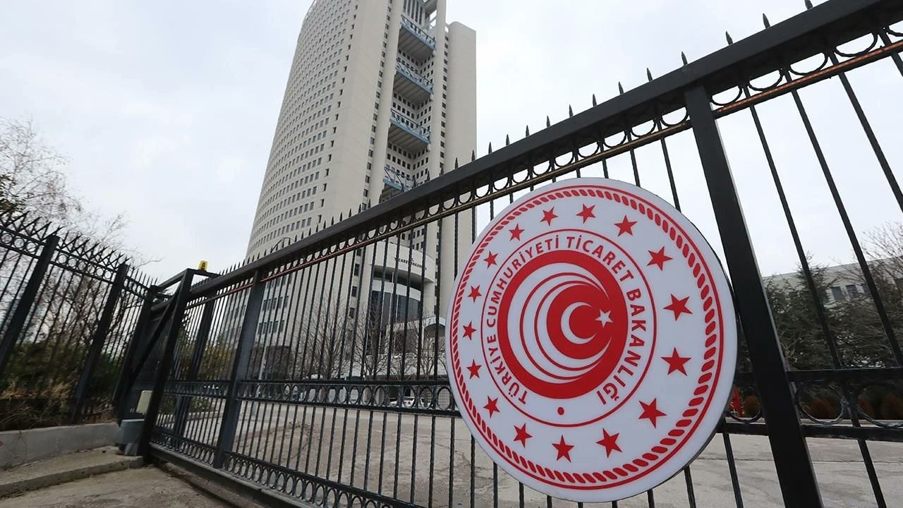 Ticaret Bakanlığı’ndan Yeni Düzenleme: Güvensiz Ürünlerin Hızlı Kargo Girişi Yasaklandı