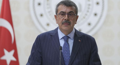 Ara Tatil Kaldırılacak mı? Bakan Tekin Açıkladı