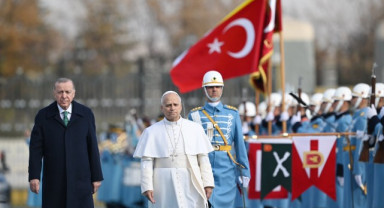 Cumhurbaşkanı Erdoğan, Papa 14. Leo’yu Resmi Törenle Karşıladı