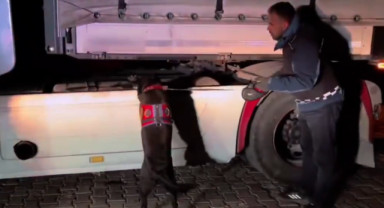 Hakkâri ve Ağrı'da Gerçekleştirilen Operasyonda Tonlarca Uyuşturucu Ele Geçirildi