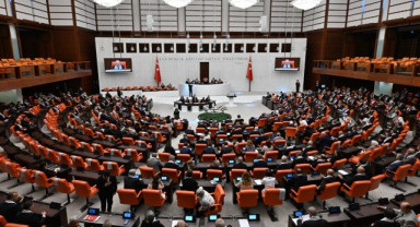 AK Parti’nin “Terörsüz Türkiye” Raporu TBMM’ye Sunuldu