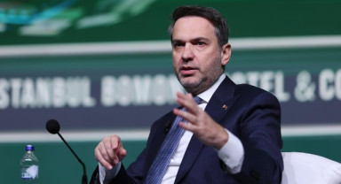 Bakan Bayraktar, Türkiye’nin Enerji Vizyonunu İstanbul’daki Zirvede Anlattı