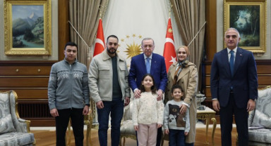 Cumhurbaşkanı Erdoğan, Hind Rajab’ın Ailesiyle Külliye’de Bir Araya Geldi