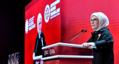 Emine Erdoğan: “Gazze’deki Soykırımı Dünyaya Duyuran Kadın Gazeteciler Gerçeğin Sesidir”