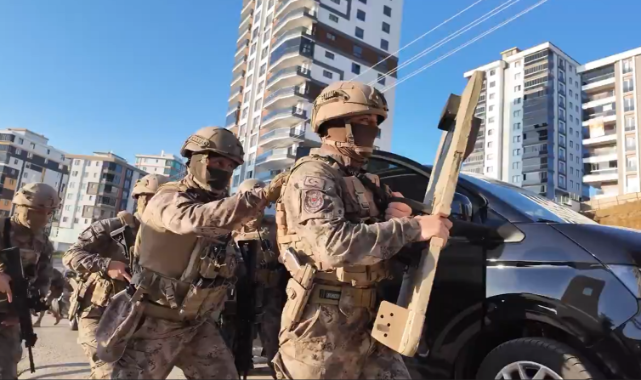 İstanbul ve Ankara Merkezli DEAŞ Operasyonlarında 127 Şüpheli Gözaltına Alındı
