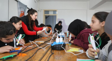 Samsun Büyükşehir Belediyesi, 40 Köy Okulunda 3 Bin 800 Öğrenciyi Bilimle Buluşturdu