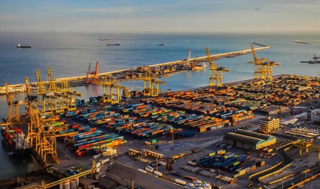 Türkiye Komşularına 11 Ayda 25,3 Milyar Dolarlık İhracat Gerçekleştirdi