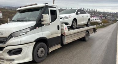 Uyuşturucuyu Oto Kurtarıcıyla Taşıdılar, Samsun'da Yakalandılar