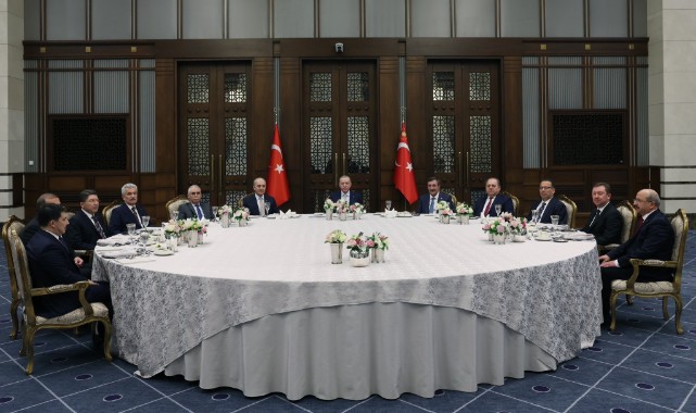 Cumhurbaşkanı Erdoğan, Devletin Üç Erkini Temsil Eden İsimlerle Bir Araya Geldi