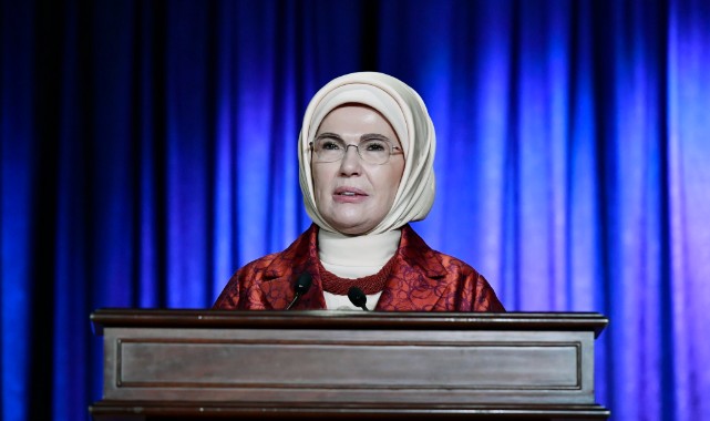 Emine Erdoğan’dan Öğrencilere Yarıyıl Tatili Tebriği