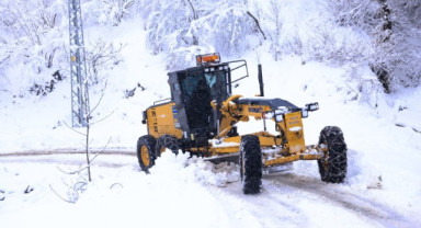 İlkadım Belediyesi'nden Kar Yağışına Gece Gündüz Müdahale
