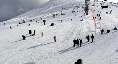 Samsun Akdağ Kayak Merkezi Hafta Sonu Ziyaretçi Akınına Uğradı