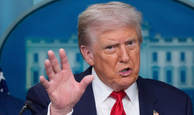 Trump’tan İran ile Ticaret Yapan Ülkelere Yüzde 25 Gümrük Vergisi Kararı