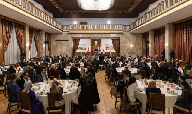 81 İlde “Büyük Aile Sofraları” Kurulacak: Şehit Yakınları ve Gaziler İftarda Buluşacak