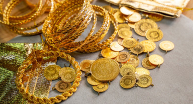 Altın Fiyatları Güne Düşüşle Başladı: Gram 6.864 TL’ye Geriledi