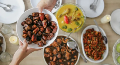 Ramazan’da Sağlıklı Beslenmenin Püf Noktaları: Uzmandan Sahur ve İftar Uyarıları