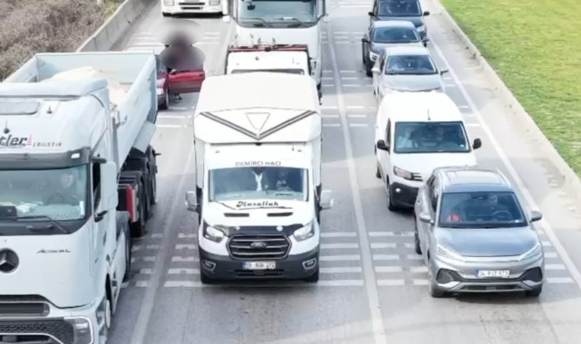 Samsun’da Kırmızı Işıkta Sürücü Değişikliği Dron Kamerasına Takıldı