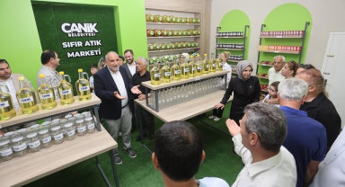 Canik Belediyesi'nden Aile Ekonomisine Dev Katkı: Atıklar Kazanca Dönüşüyor