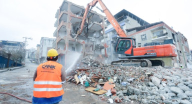 Canik'te Depreme Dayanıksız 741 Bina Yıkılıyor