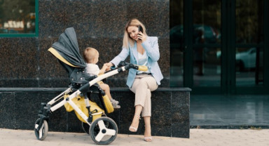 Ebeveynlerin Hayatını Kolaylaştıran Katlanabilir Ve Hafif Bebek Arabası Modelleri