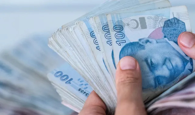 Memurlara Bayram İkramiyesi Verilmesi Talebi Yeniden Gündemde