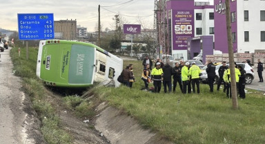 Samsun’da Öğrencileri Taşıyan Midibüs Devrildi, 11 Kişi Yaralandı