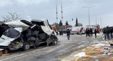Samsun Vezirköprü’de Zincirleme Kaza: 6 Araç Birbirine Girdi, 19 Yaralı