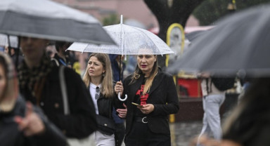 Türkiye Nüfusunun Yüzde 49,98’ini Kadınlar Oluşturuyor