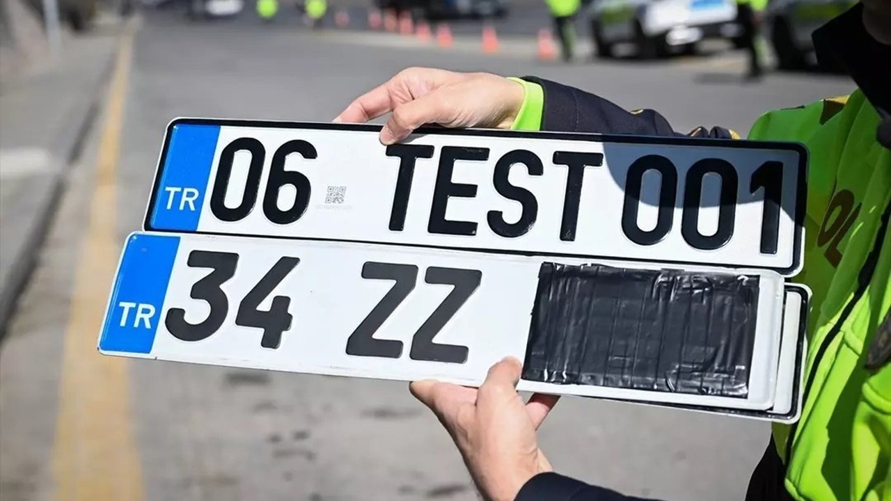 APP Plakalara Tanınan Süre Sona Erdi: Cezası 140 Bin Lira