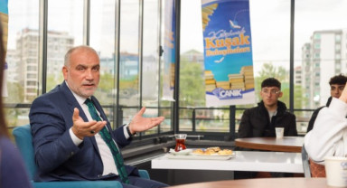 Canik Halk Kütüphanesi Gençlerle Dolup Taşıyor